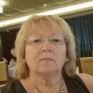 Meet your Posher, Connie